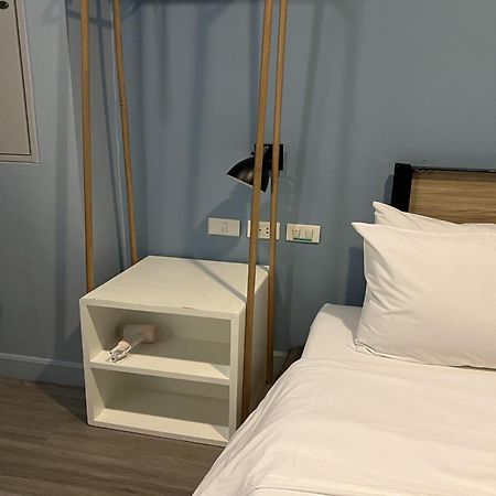 Simply Sleep Hostel Bangkok Zewnętrze zdjęcie